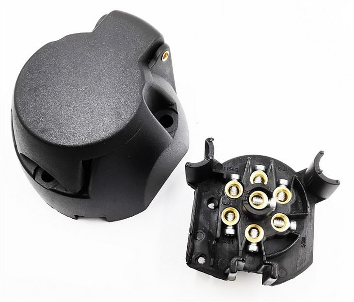 7 pin trailer socket (5)